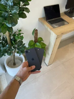 iPhone 16 e 128Gb