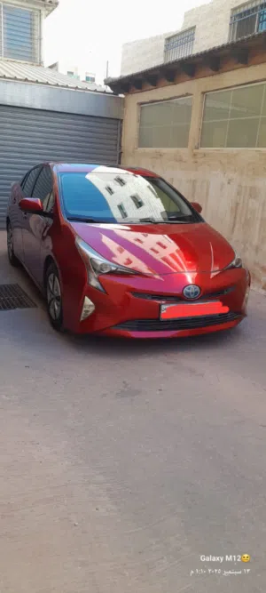 Used Toyota Prius in Amman