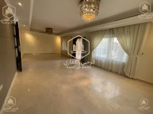 200 m2 3 Bedrooms Apartments for Rent in Amman Deir Ghbar