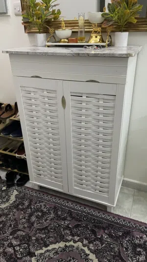 خزانه احذيه