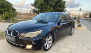 السلام عليكم بي ام E60 عين وحاجبها 2008 بيع او افاري