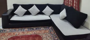 4- 5 seater Sofa- أريكة تتسع لـ 4-5 أشخاص