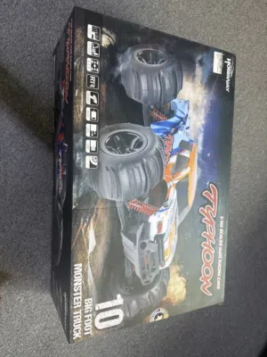 سيارة أر سي كار (النوع) TYPHOON الدفع رباعي 4x4
