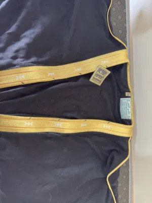 بشت رجالي سعودي افخم الماركات للبيع والاجار