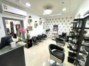 LADIES SALON FOR SALE