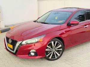 Used Nissan Altima in Al Dakhiliya