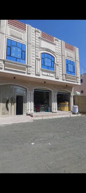 240 m2 4 Bedrooms Townhouse for Sale in Sana'a Shamlan