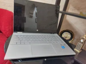 لابتوب hp لون سكني مستعمل