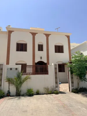 260 m2 3 Bedrooms Villa for Sale in Muscat Al-Hail