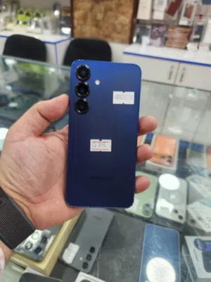 Samsung S25 بحالة ممتازة بسعر مميز جدا