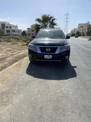 Nissan pathfinder 2014 platinum