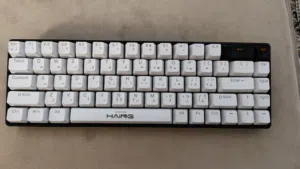 كيبورد ابيض, عربي و انقليزي ، بلوتوث و usb wireless و wired و brown switches