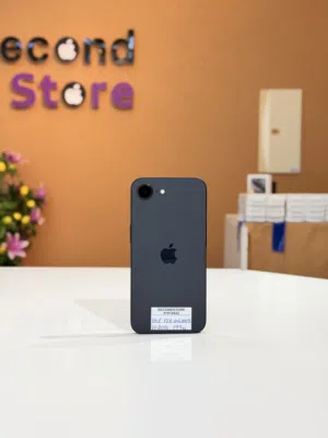 iPhone 16 E 128 GB like new condition 100% battery no scratches