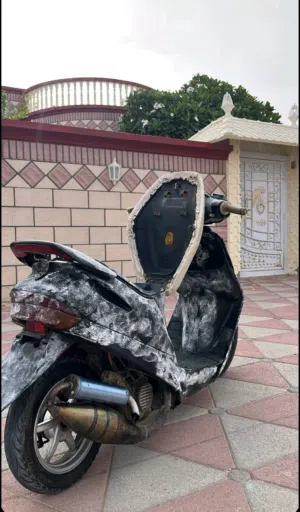للبيع دراجه هوندا ديو تو في قمه النظافه