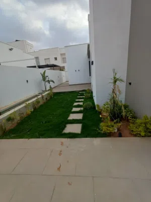 فيلا للبيع تشطيب حديث غيز مسكونه بشارع المركبات خلف اركان ماركت