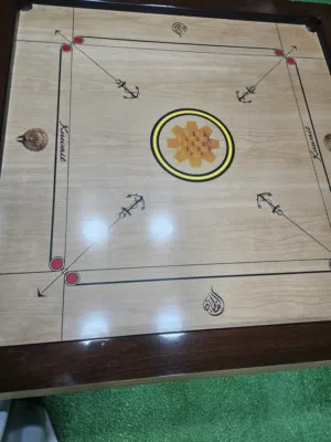طاولة بليارد(كيرم)