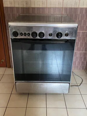 فرن مستعمل 60