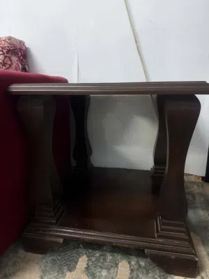 طاولات خشب تفصيل مستعملين خمس سنين