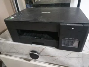 طابعة brother t420w مستعمل سنة ونص فقط جديد مابي شي