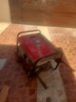 مولد كهرباء