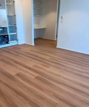 عرض باركيه PVC فاخر للمنازل والمحلات بأفضل سعر