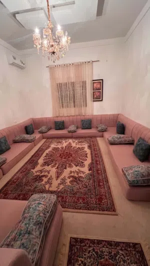 جلسة معيشة