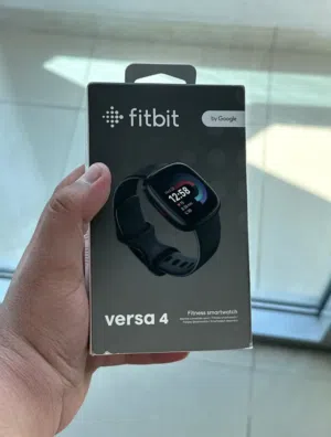 Fitbit Versa 4