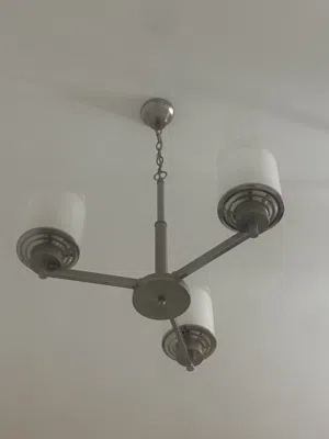 للبيع ثريات سقف (عدد 2) تصميم راقي وبحالة ممتازة - الرفاع