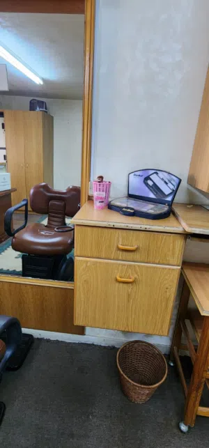 كاونترات صالون ومري حائط