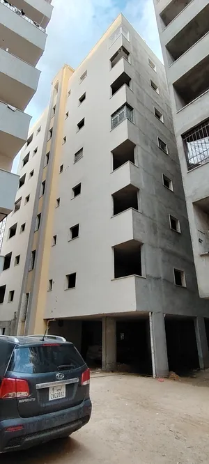 شقة نص تشطيب ابوسليم مشروع الهضبة خط واحد