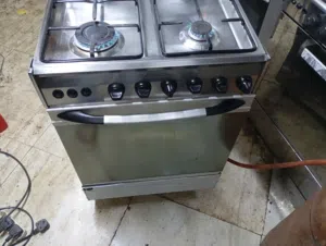 فرن اربع عيون نظيف بالكامل وممتاز جدا وقابل للتفاوض