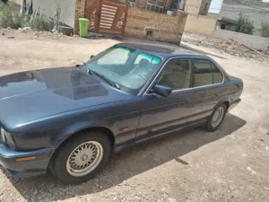 BMW1992 525