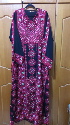 ثوب تطريز ماكنة