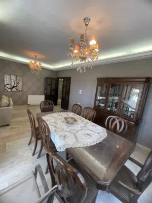 250 m2 4 Bedrooms Apartments for Rent in Amman Um El Summaq