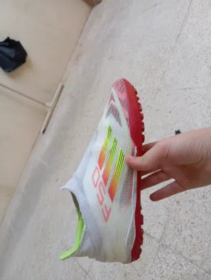 حذاء Adidas F50 فيتنامي قياس 40