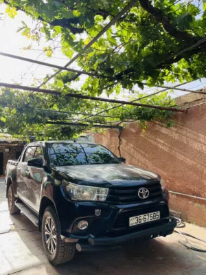 Used Toyota Hilux in Amman