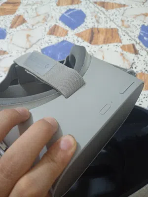 Oculus go VR headset