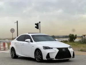 لكزس اي اس 300 اسبورت 2017