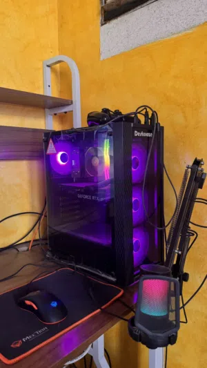 Pc جيمنج للبيع