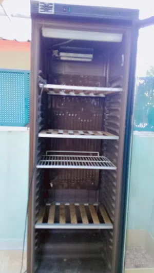 ثلاجه محل تجاري