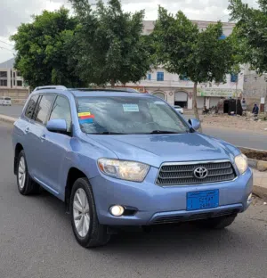 Used Toyota Highlander in Sana'a