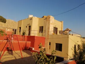 مزرعة أحلى إطلالة على سد الملك طلال