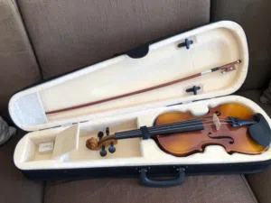 كمان غير مستعمل Violin