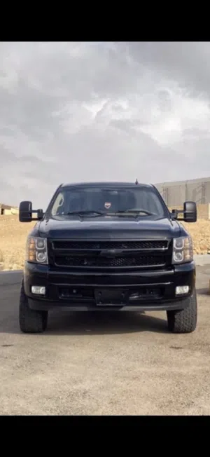 Used Chevrolet Silverado in Amman