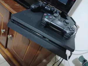 بلاستيشن 4 للبيع