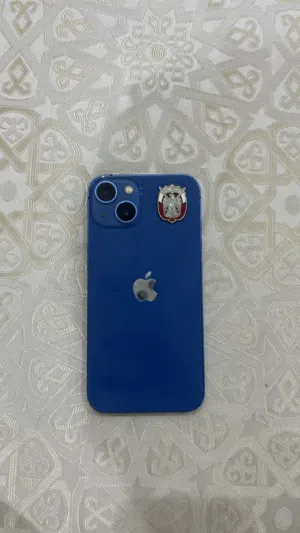 iPhone 13 –