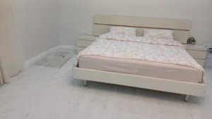 غرفه نوم سرير وتسريحه وشوفنيره