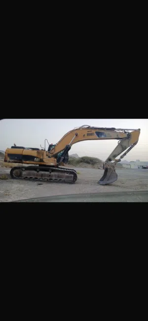 حفار كاتربيلر 330