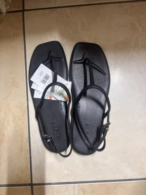 CROCS MIAMI THONG FLIP