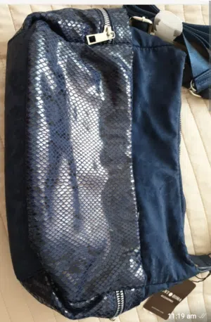 new blue bag، شنطة كحلي جديدة